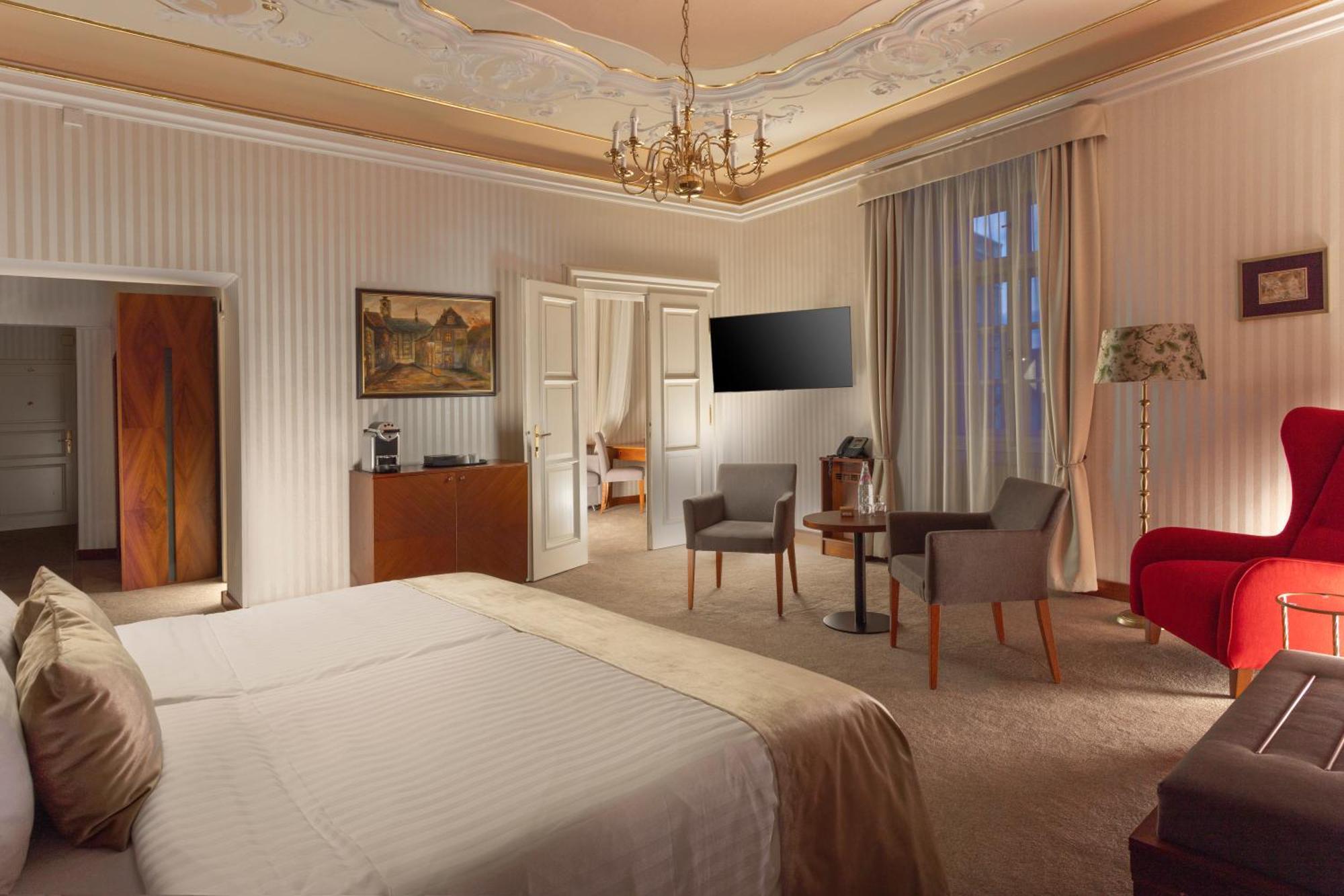 Pod Vezi 4* Prague