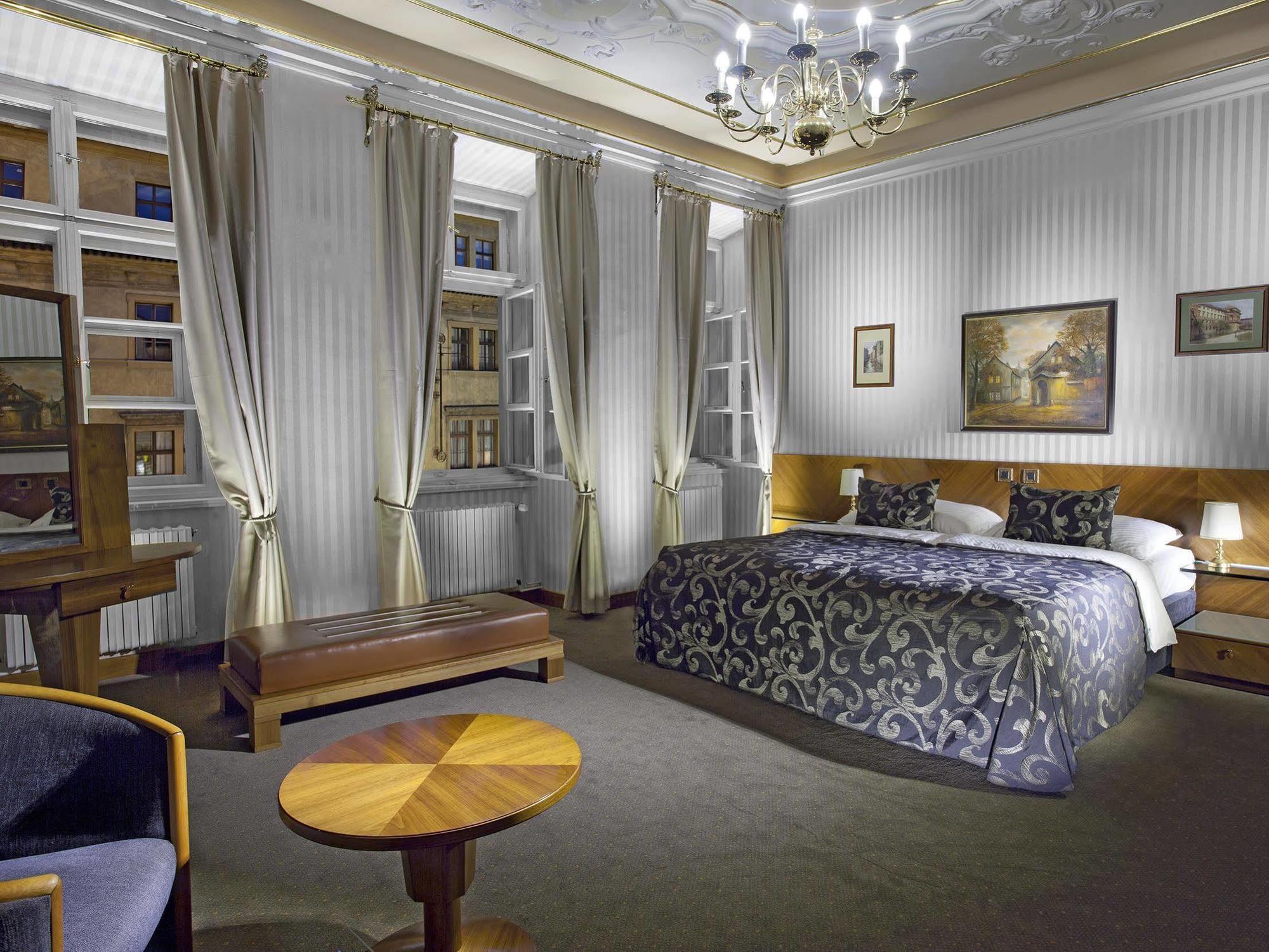 Pod Vezi 4* Prague
